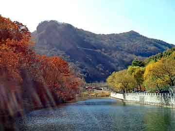 莱芜市，悍女斗中校